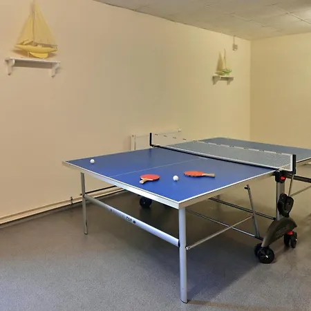 Ferienwohnung-9-in-sellin-auf-ruegen-villa-celia-6-pers-wlan-sauna-200-m-vom-strand-entfernt Apartment *